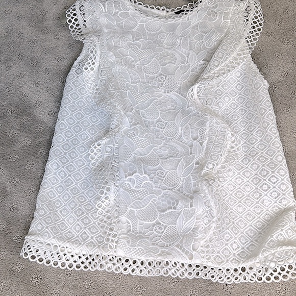 NWT WHBM RUFFLE AND LACE SLEEVELESS TOP - Size 4 - Picture 6 of 9